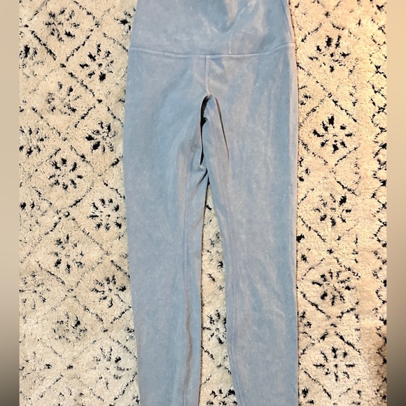 Lululemon Wunder Under Hi Rise Full On Luxtreme Size 4 Light Blue - Picture 7 of 10